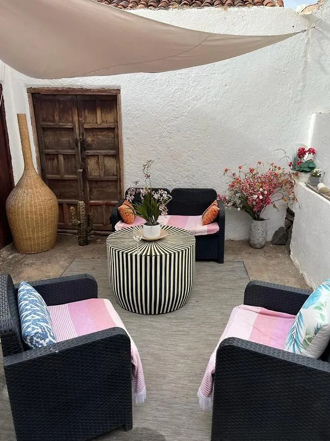 Unique Canarian Cottage 1700S - Casa Salvia Las Aguas - Ocean & Natural Pools 150M - Whole Gated House San Juan de la Rambla